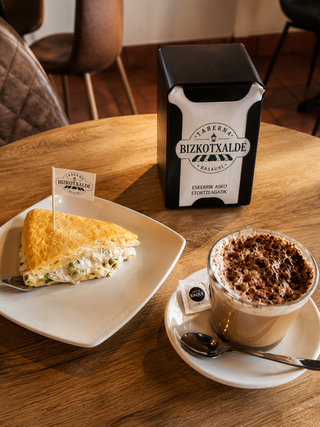Tortilla y café